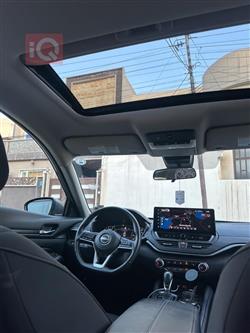 نيسان ألتيما